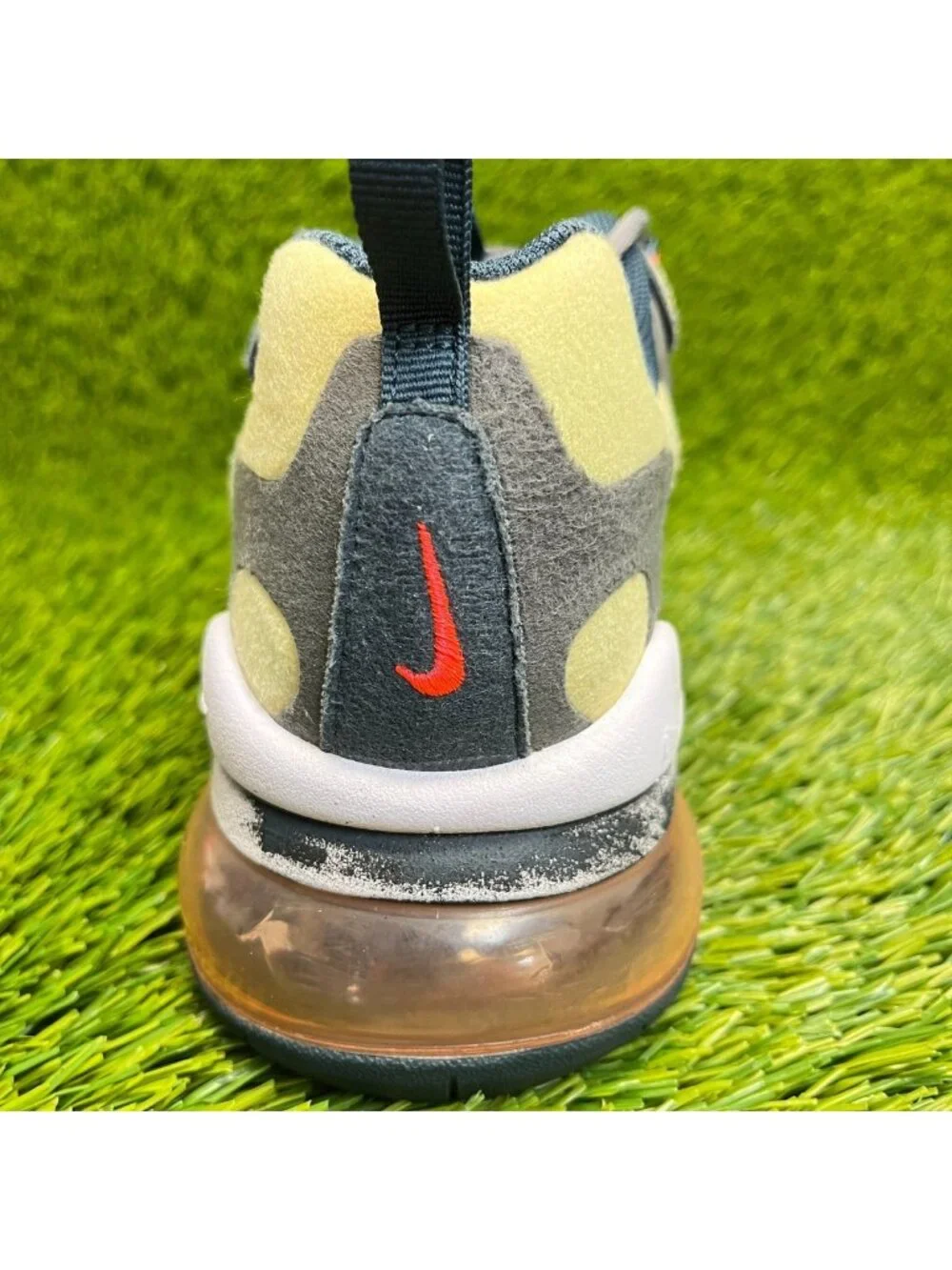 Nike Air Max 270 React Boys Size 5.5Y Gray Beige Athletic Running Shoes Sneakers